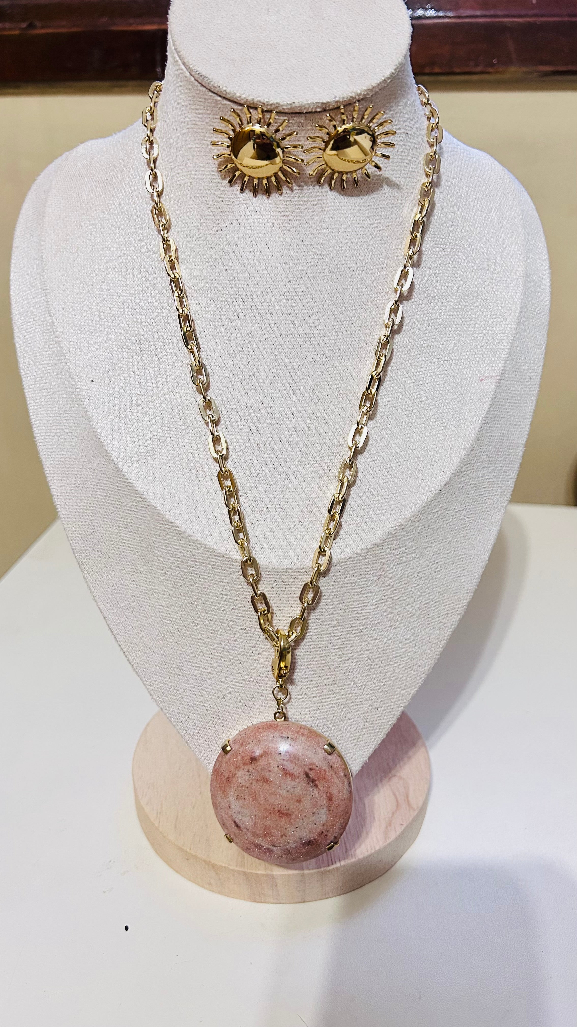Corrente com pingente redondo quartzo rose